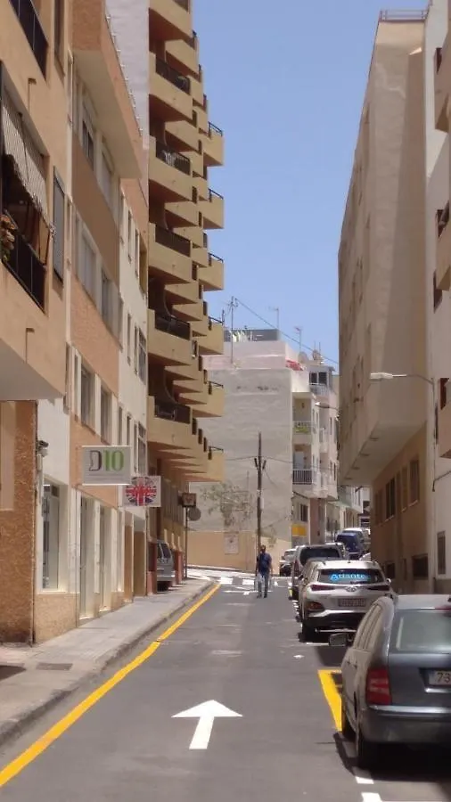 Apartamento Plaza Centro El Medano 0*, El Medano (Tenerife)