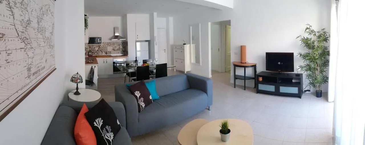 Apartamento Plaza Centro El Medano 0*, El Medano (Tenerife)